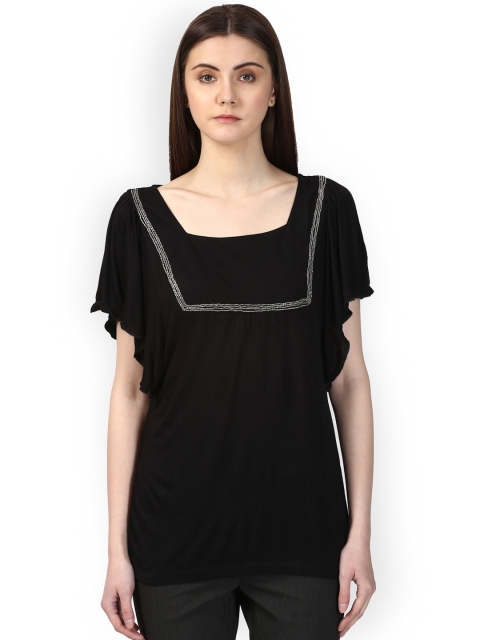 

Park Avenue Women Black Solid Round Neck T-shirt