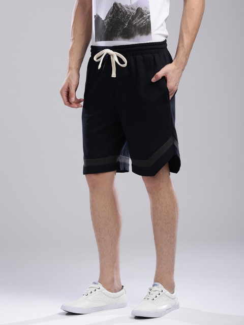 

Hubberholme Men Navy Blue Solid Casual Shorts