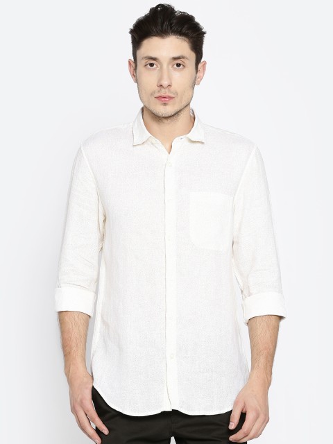 

Peter England Casuals Men Off-White Slim Fit Printed Casual Shirt