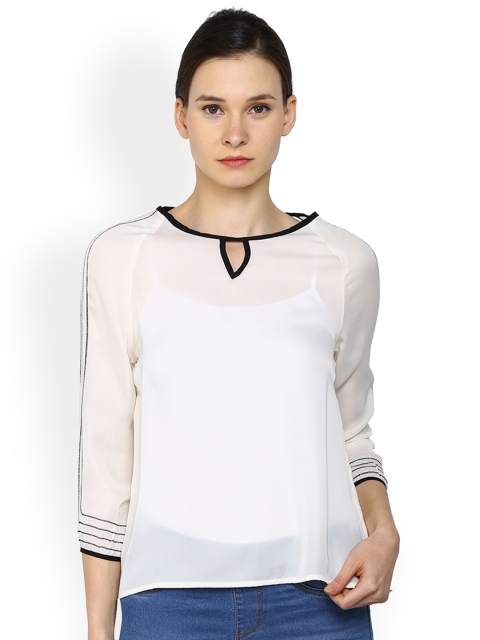 

Arrow Woman White Solid Top