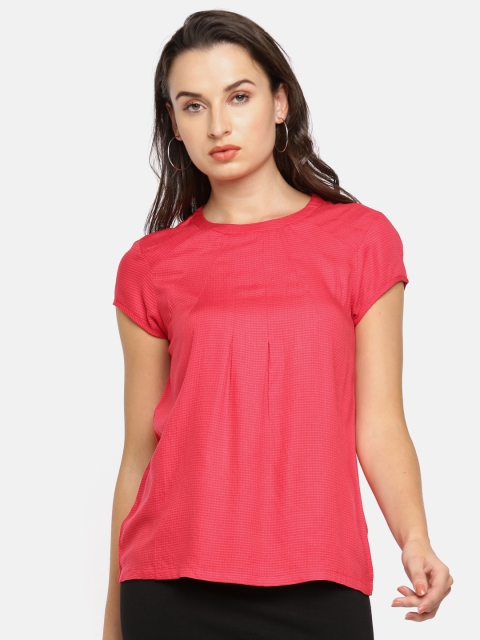 

Arrow Woman Women Red Top