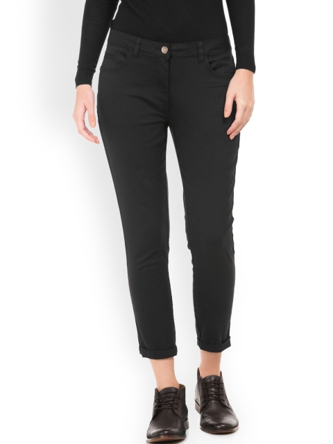 

Arrow Woman Women Black Relaxed Regular Fit Solid Regular Trousers