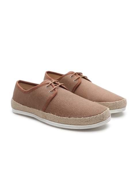 

Carlton London Men Brown Derbys
