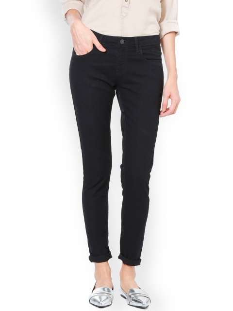 

People Women Black Slim Fit Mid-Rise Clean Look Jeans