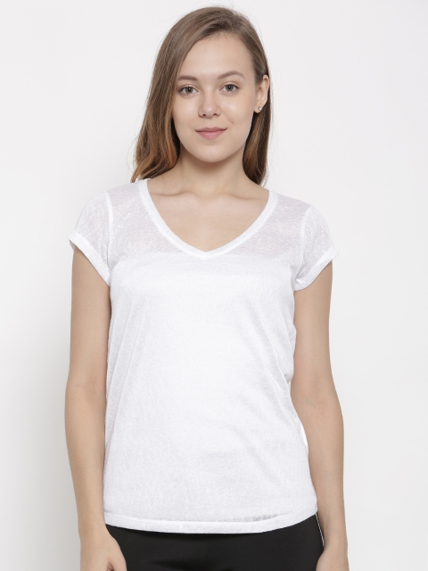 

pink woman White Solid Top