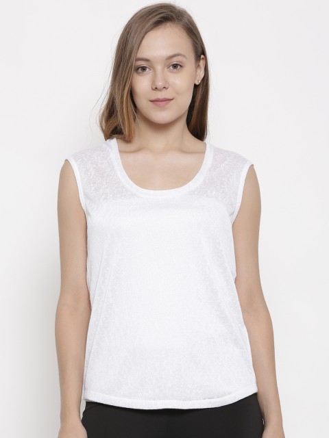 

pink woman White Solid Top
