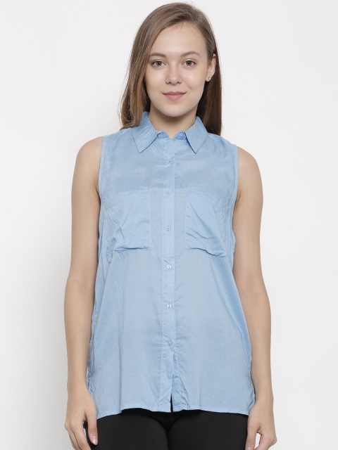

pink woman Women Blue Slim Fit Solid Casual Shirt