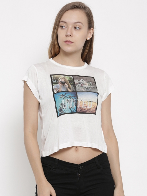 

pink woman Women Off-White Printed Round Neck T-Shirt