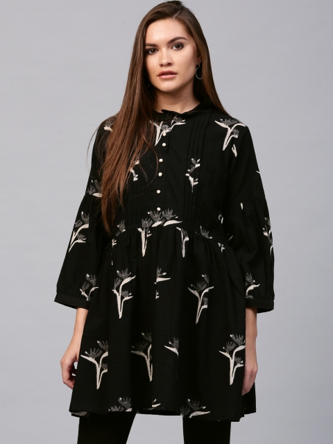 

Nayo Black Printed Tunic