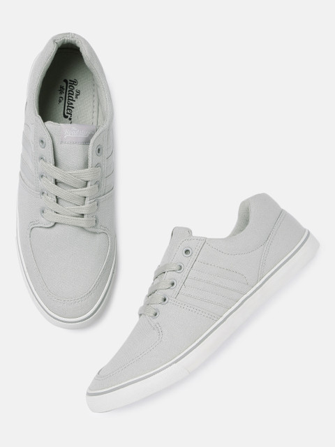 

Roadster Men Grey Sneakers
