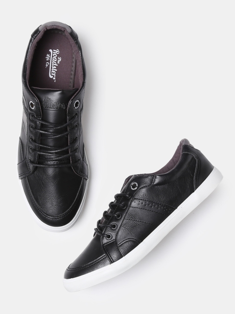 

Roadster Men Black Sneakers