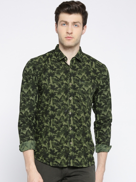 

Park Avenue Men Green & Black Slim Fit Printed Casual Shirt