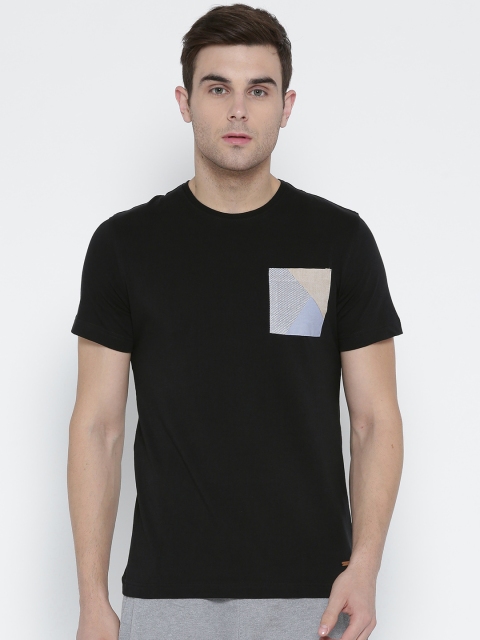 

Park Avenue Men Black Solid Round Neck T-shirt