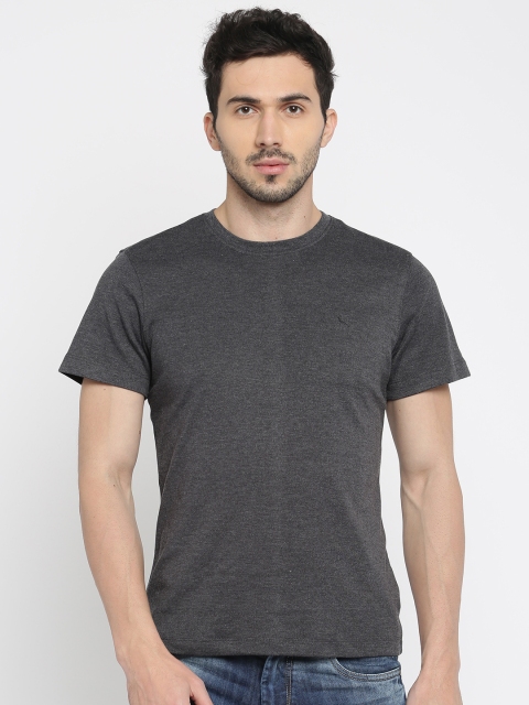 

Parx Men Grey Solid Round Neck T-shirt