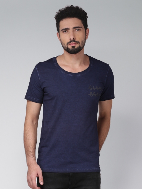 

Blue Saint Men Blue Printed Round Neck T-shirt