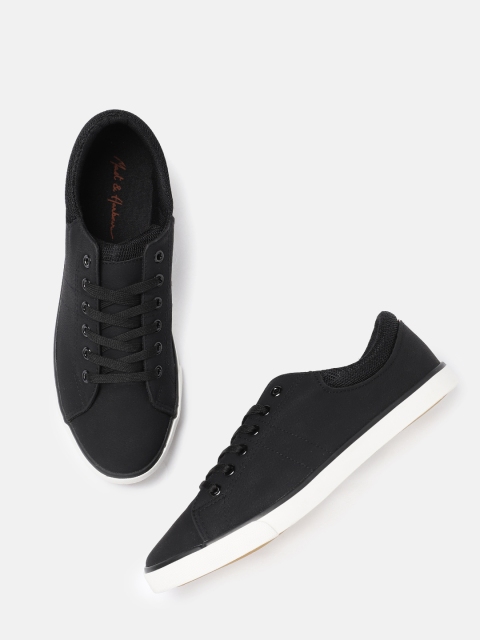 

Mast & Harbour Men Black Sneakers