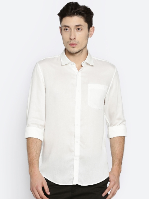 

Peter England Casuals Men White Slim Fit Solid Casual Shirt