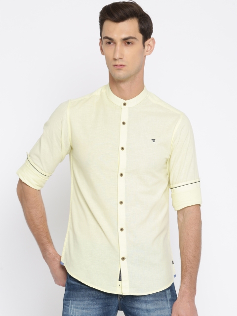 

The Indian Garage Co Men Yellow Slim Fit Solid Casual Shirt