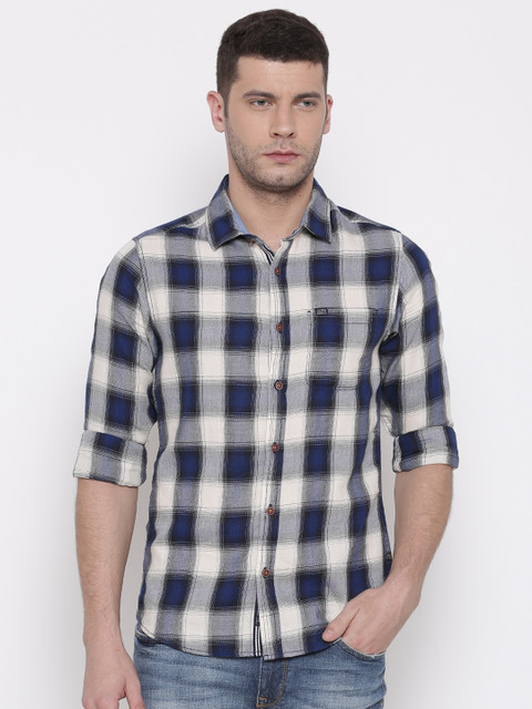 

The Indian Garage Co Men Blue & Off-White Slim Fit Checked Casual Shirt