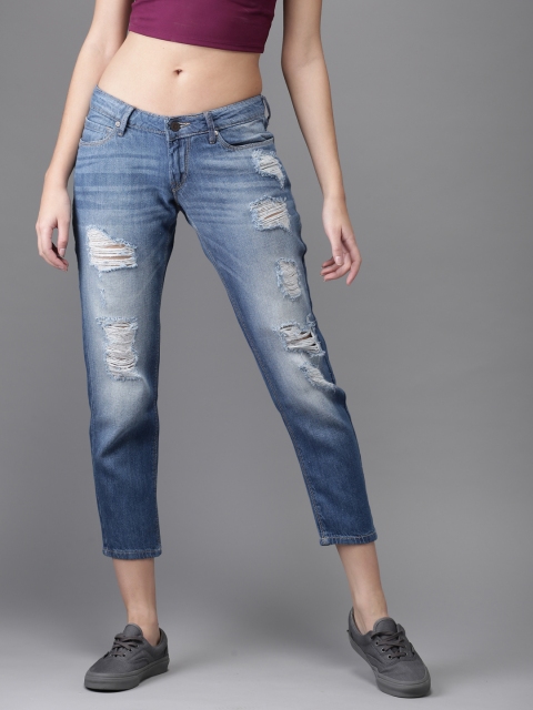 

HERE&NOW Women Blue Boyfriend Fit Mid-Rise Mildly Distressed Cropped Jeans
