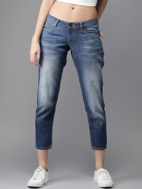 

HERE&NOW Women Blue Boyfriend Fit Mid-Rise Clean Look Cropped Jeans