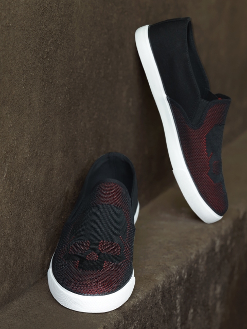 

Roadster Men Black Slip-On Sneakers