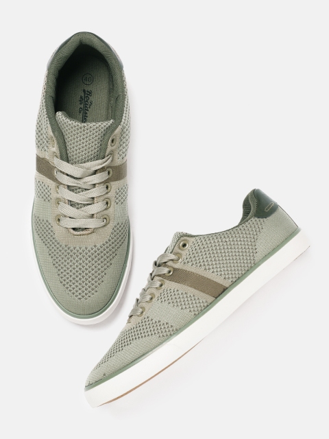 

Roadster Men Olive Green & Brown Sneakers