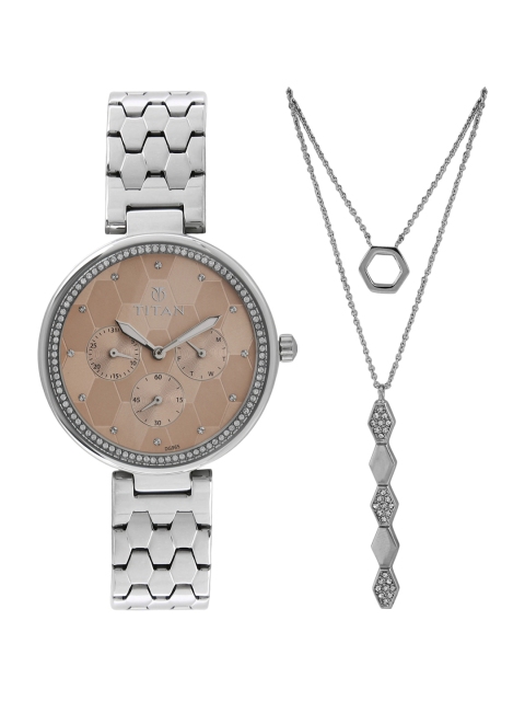 

Titan Purple Ladies Women Beige Analogue watch NL95059SM01