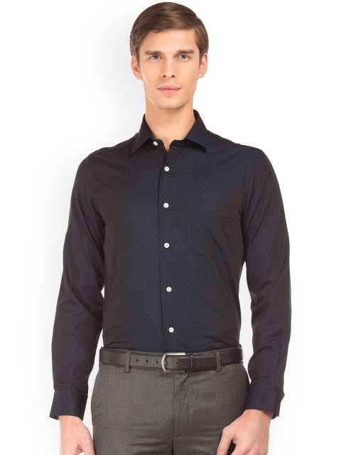 

Arrow Men Black Slim Fit Printed Casual Shirt