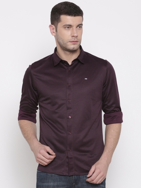 

Arrow Sport Men Burgundy Slim Fit Self Design Casual Shirt