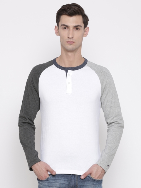 

Arrow Sport Men White Solid Henley Neck T-shirt