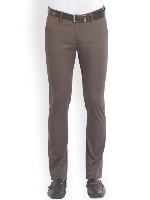 

SPYKAR Men Taupe Relaxed Slim Fit Solid Regular Trousers