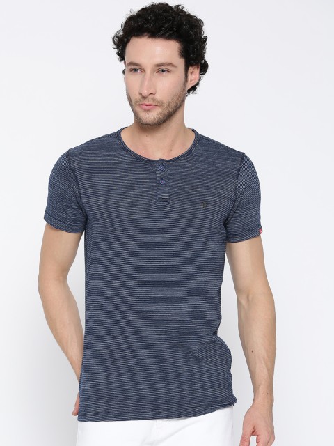 

SPYKAR Men Navy Blue Striped Round Neck Slim Fit T-shirt