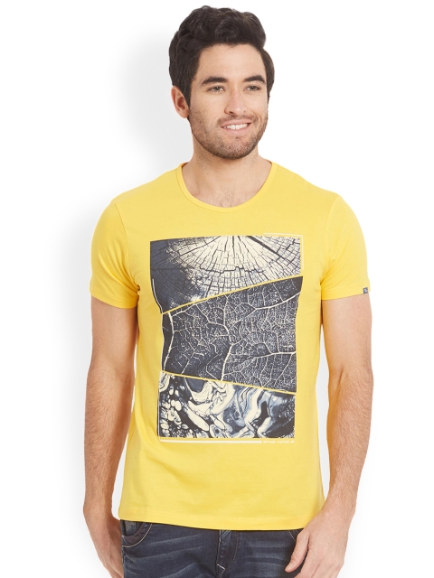 

SPYKAR Men Yellow Solid Round Neck Slim Fit T-shirt