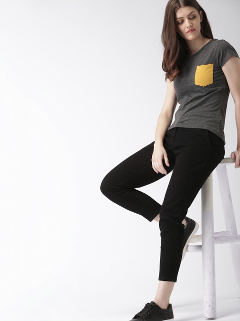 

Mast & Harbour Women Black Solid Chinos