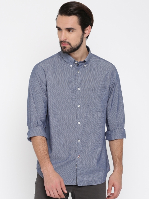 

Indian Terrain Men Blue & White Slim Fit Striped Casual Shirt