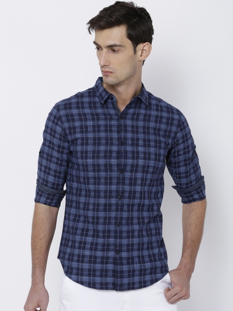 

LOCOMOTIVE Men Blue Slim Fit Checked Casual Shirt