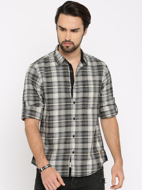 

Roadster Men Black & Grey Regular Fit Checked Casual Shirt