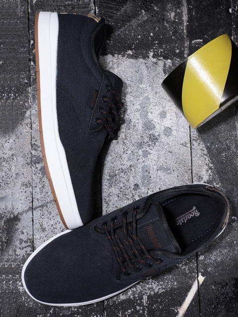 

Roadster Men Navy Blue Sneakers