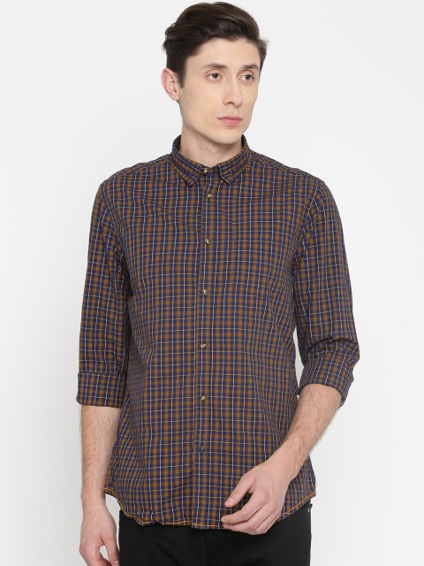 

Blackberrys Men Brown & Blue Slim Fit Checked Casual Shirt