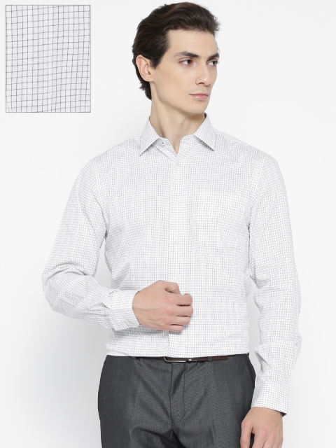 

Blackberrys Men White & Black Slim Fit Checked Formal Shirt