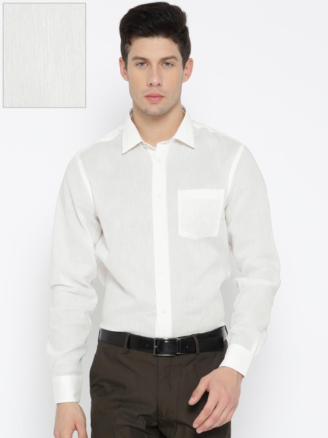 

Blackberrys Men Off-White Smart Fit Solid Formal Shirt