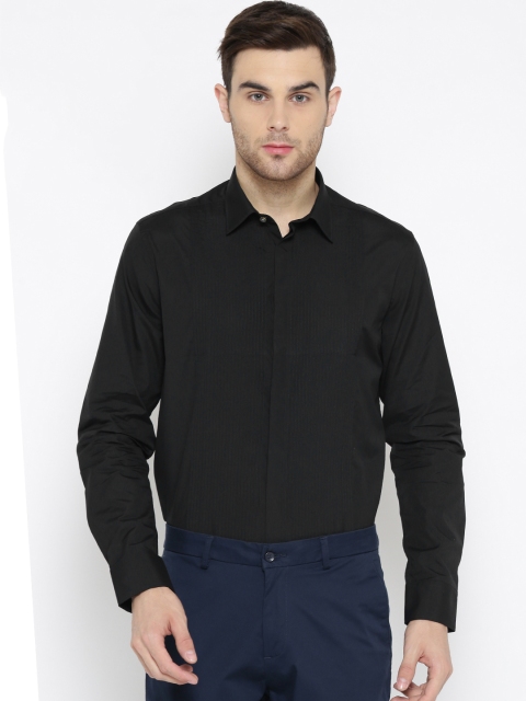 

Blackberrys Men Black Slim Fit Solid Partywear Shirt