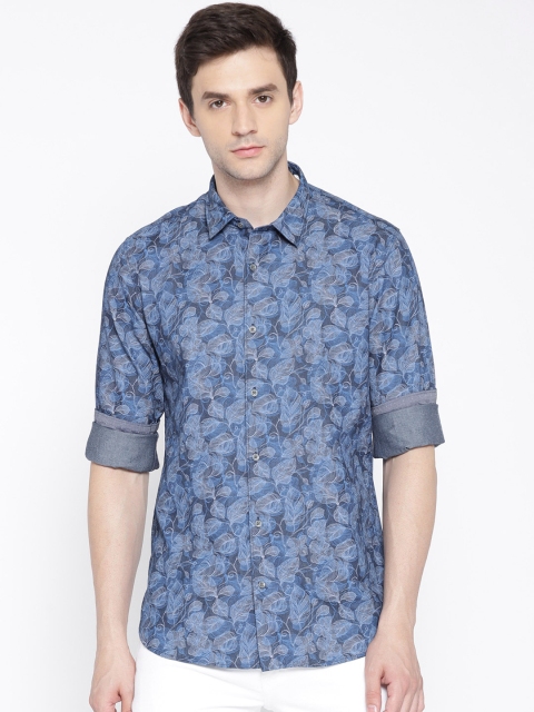 

Blackberrys Men Blue Slim Fit Printed Chambray Semiformal Shirt