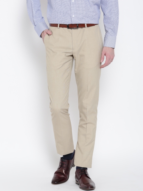 

Blackberrys Men Beige Sharp Fit Solid Formal Trousers