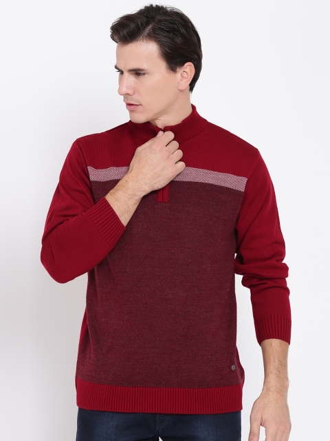 

Duke Men Maroon Colourblocked Sweater