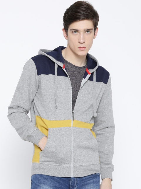 

United Colors of Benetton Men Grey Melange Colourblocked Hooded Sweatshirt