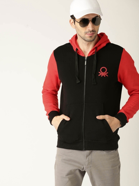 

United Colors of Benetton Men Black & Red Solid Hooded Sweatshirt
