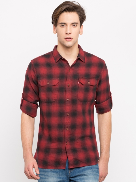 

Levis Men Red & Black Regular Fit Checked Casual Shirt