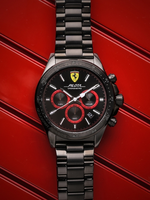 

SCUDERIA FERRARI Men Black Multifunction Analogue Watch 830390_OR